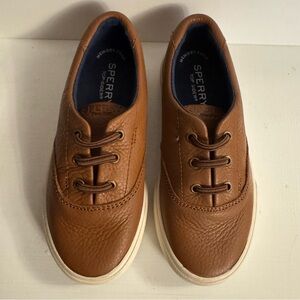 SPERRY BOYS NWOT Striper ll Jr Brown/ Camel Leather Kids size 11M
